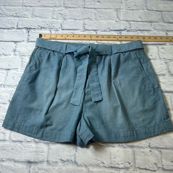 NWT Polo Ralph Lauren Chambray Belted Shorts. Size 14. - Picture 4 of 6